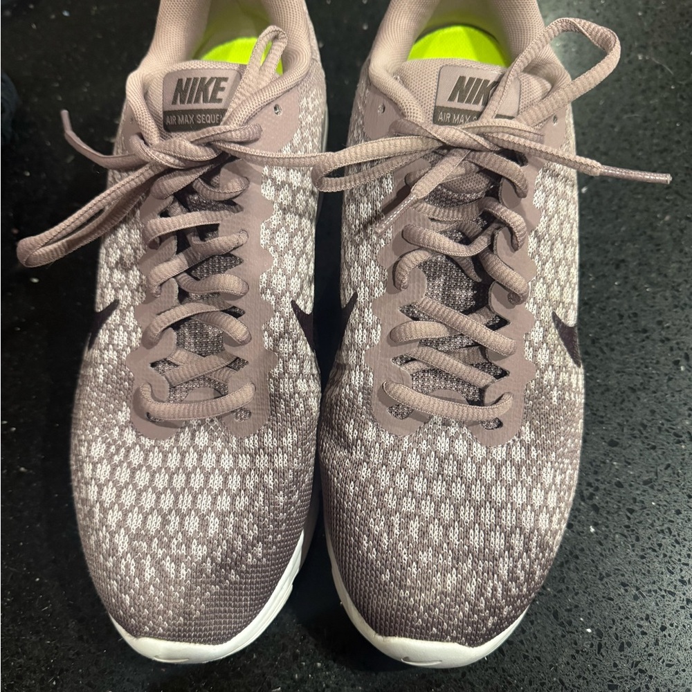 Nike Air Max Sequent Women's Sneakers - Gray/Purple and White